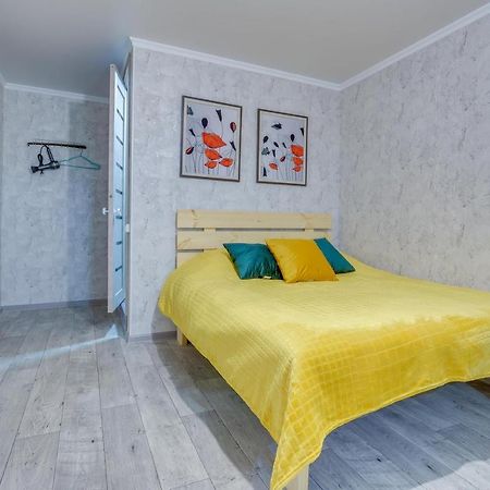 Yourhouse На Розыбакиева Утепова Недалеко От Меги Almaty Ngoại thất bức ảnh